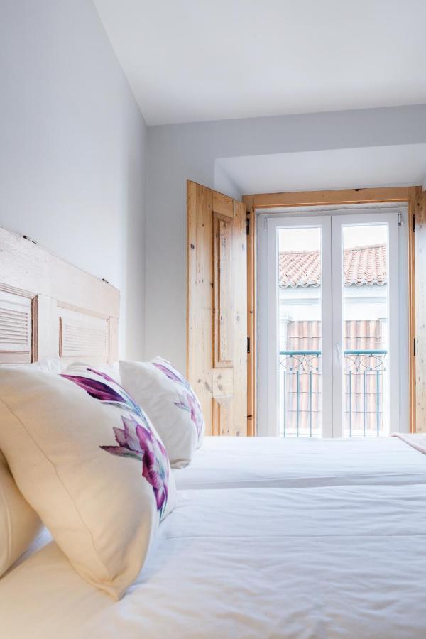 Amazing Rooftop Terrace With River And Historic City View 4 Bedrooms 4 Bathrooms Ac 19Th Century Building Chiado Lizbona Zewnętrze zdjęcie
